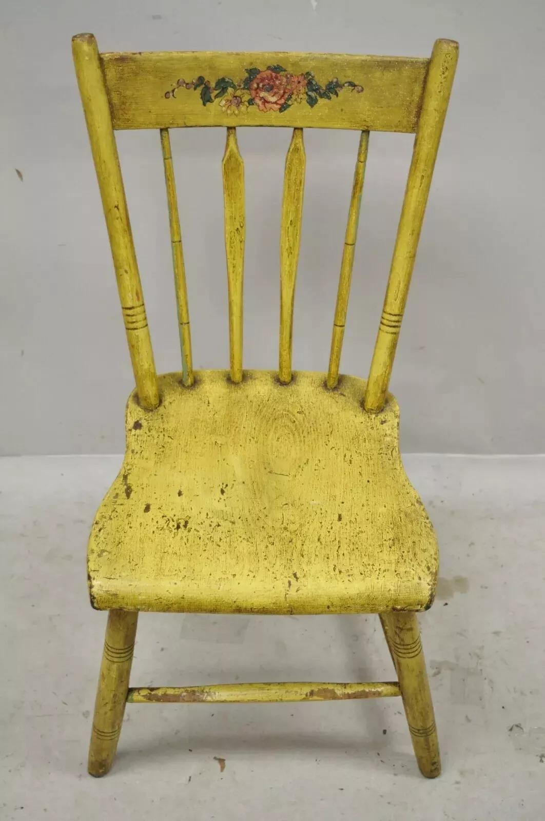 Fauteuil d'appoint peint en jaune style primitif américain jaune Hitchcock de Frederick Loeser & Co (B) en vente 4