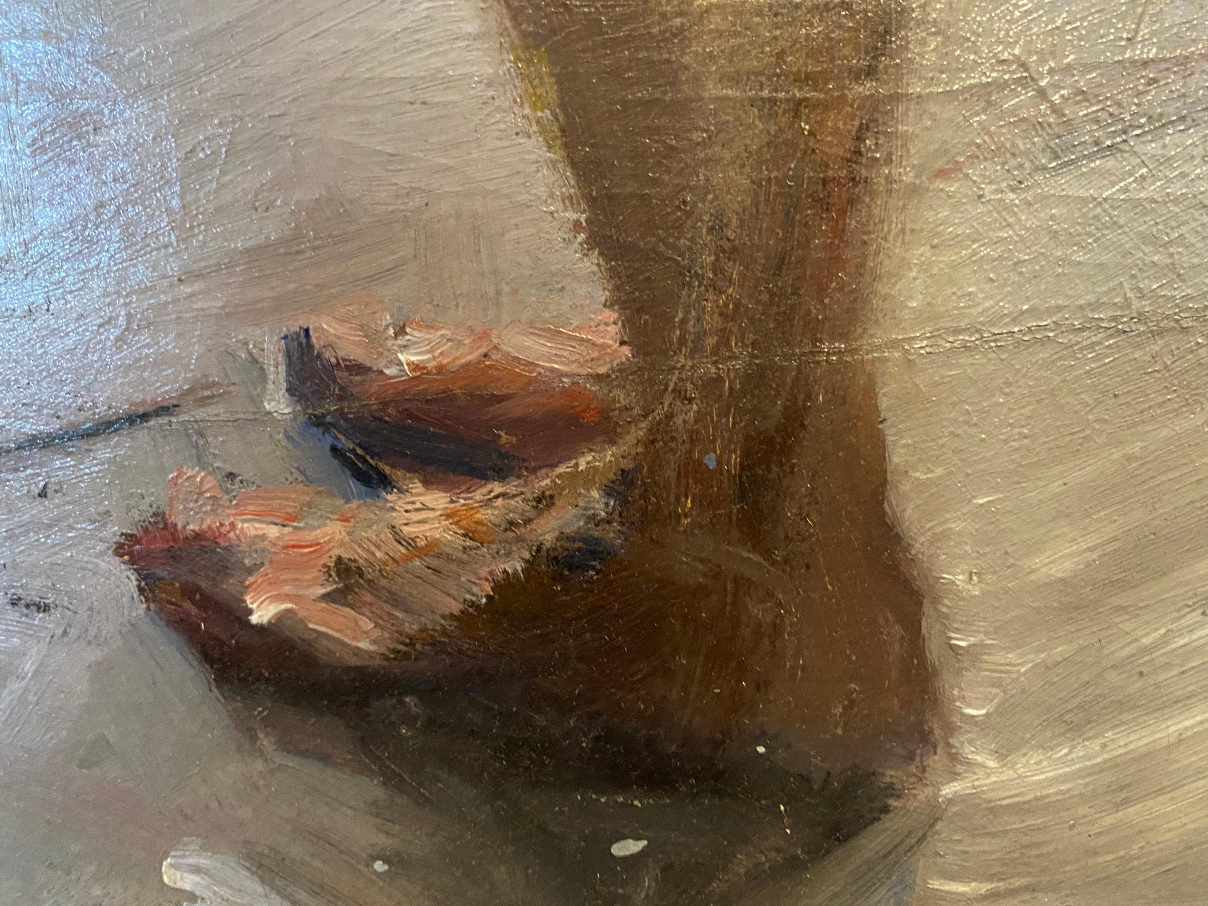 Dieses atemberaubende und wunderschön ausgeführte Aktmodell im Atelier entstand vielleicht während Friis' Studium an der Académie Julian in Paris. Es ist in einem Rahmen im französischen Louis-Stil gerahmt, der die Farbpalette des Bildes ergänzt. 