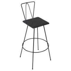 Tabouret de bar en fil d'acier moderniste de style Frederick Weinberg