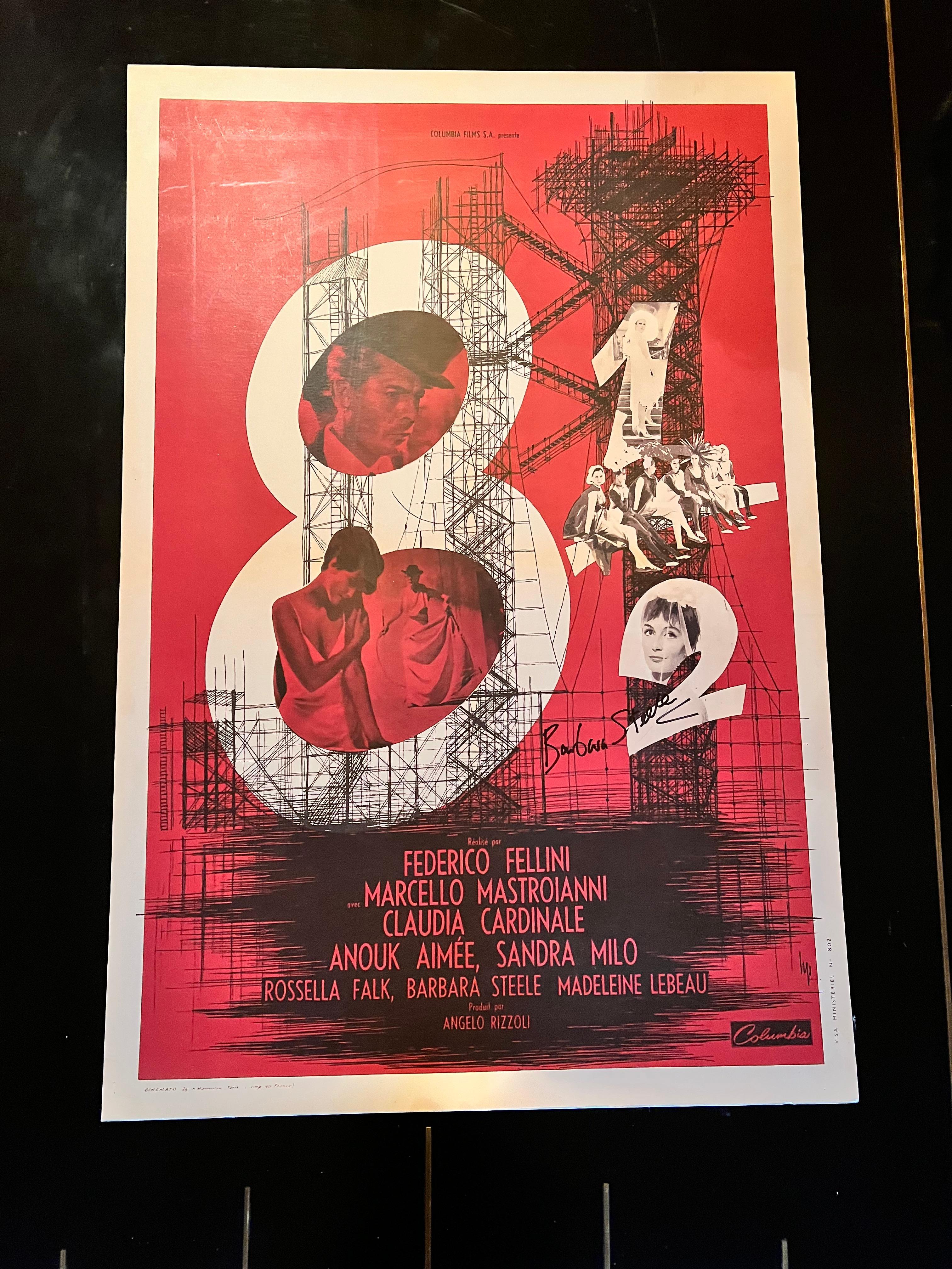italien Affiche du film 8 1/2 de Frederico Fellini signée par Barbara Steele en vente