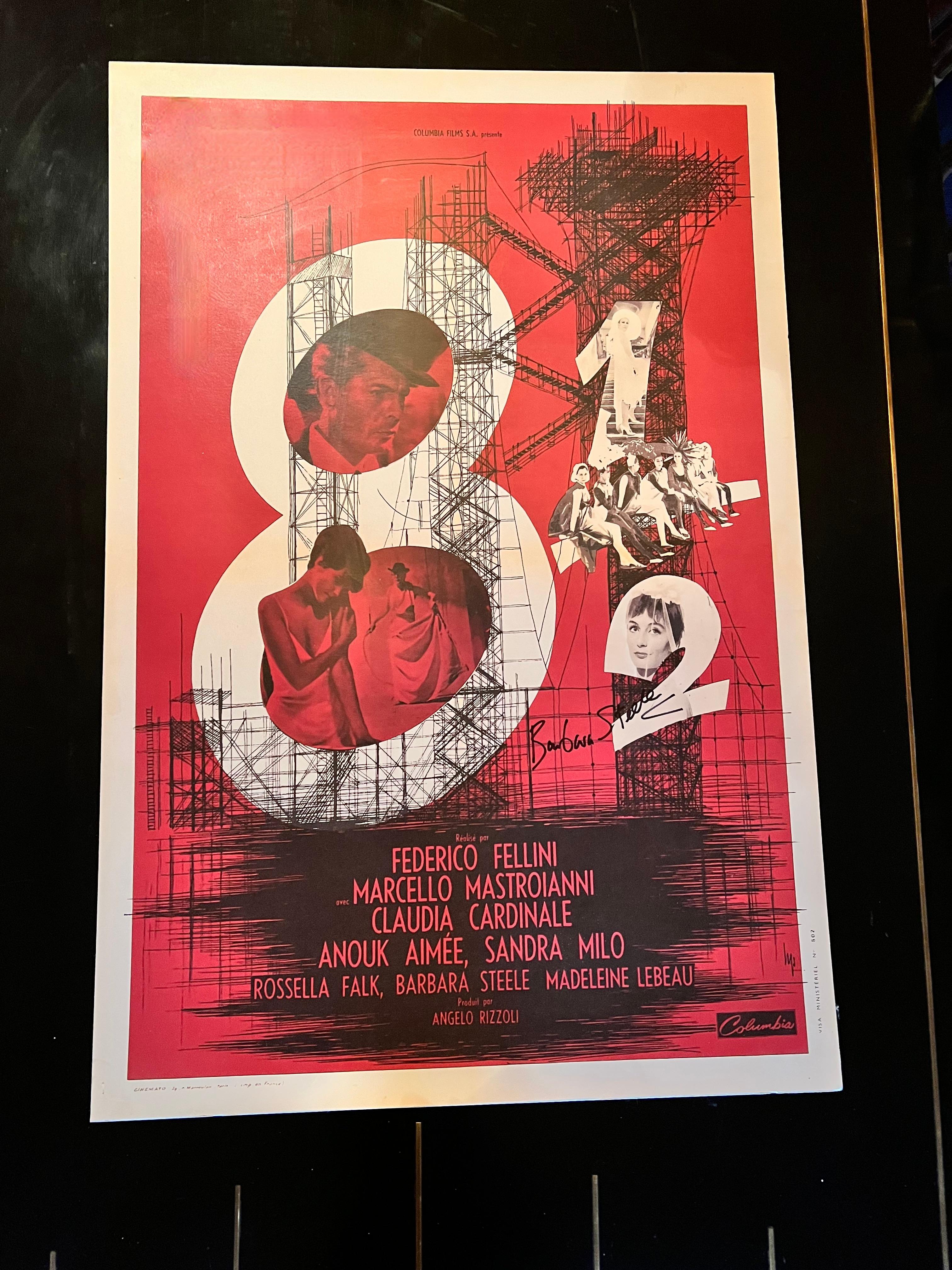 Affiche du film 8 1/2 de Frederico Fellini signée par Barbara Steele Bon état - En vente à Los Angeles, CA