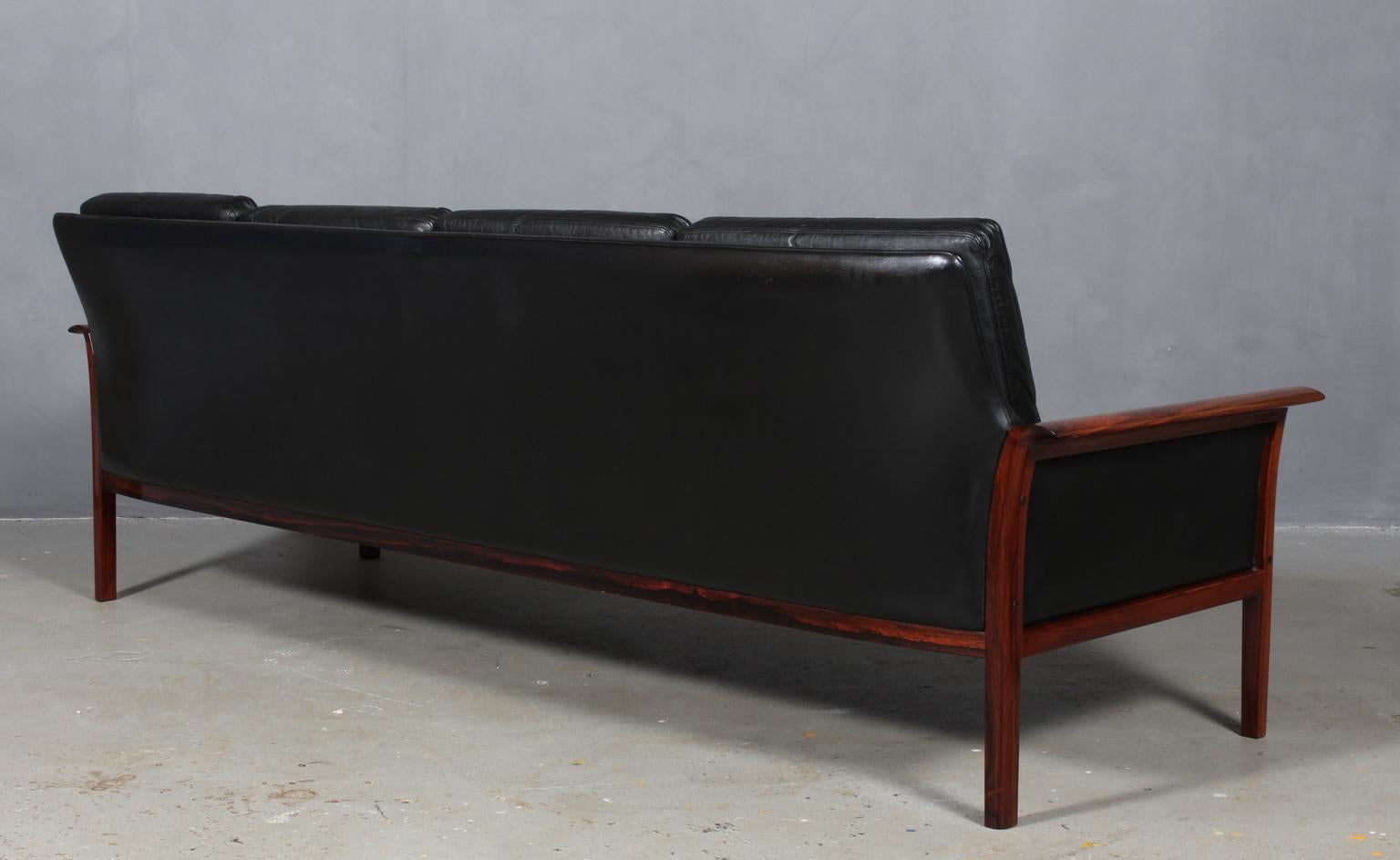 Mid-20th Century Frederik Kayser Four-Seat Sofa, Rosewood and Leather, Norway