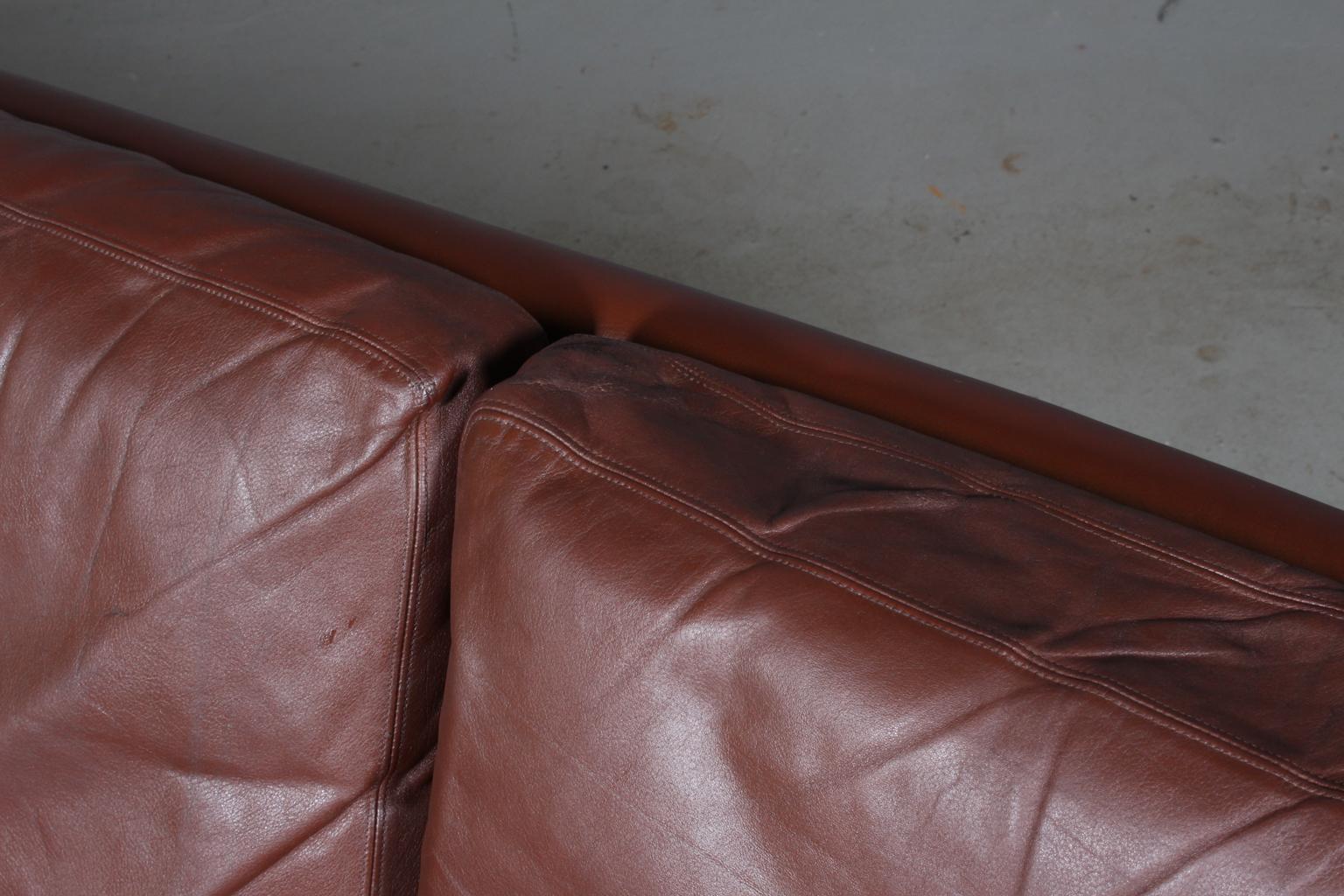 Frederik Kayser Four-Seat Sofa, Rosewood and Leather, Norway In Good Condition In Esbjerg, DK