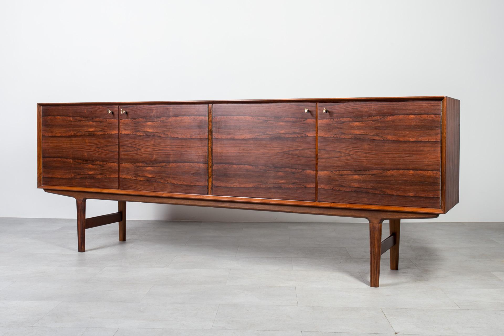 Oiled Frederik Kayser HERTUG Sideboard for Viken Møbelfabrikk, Norway, 1960s For Sale