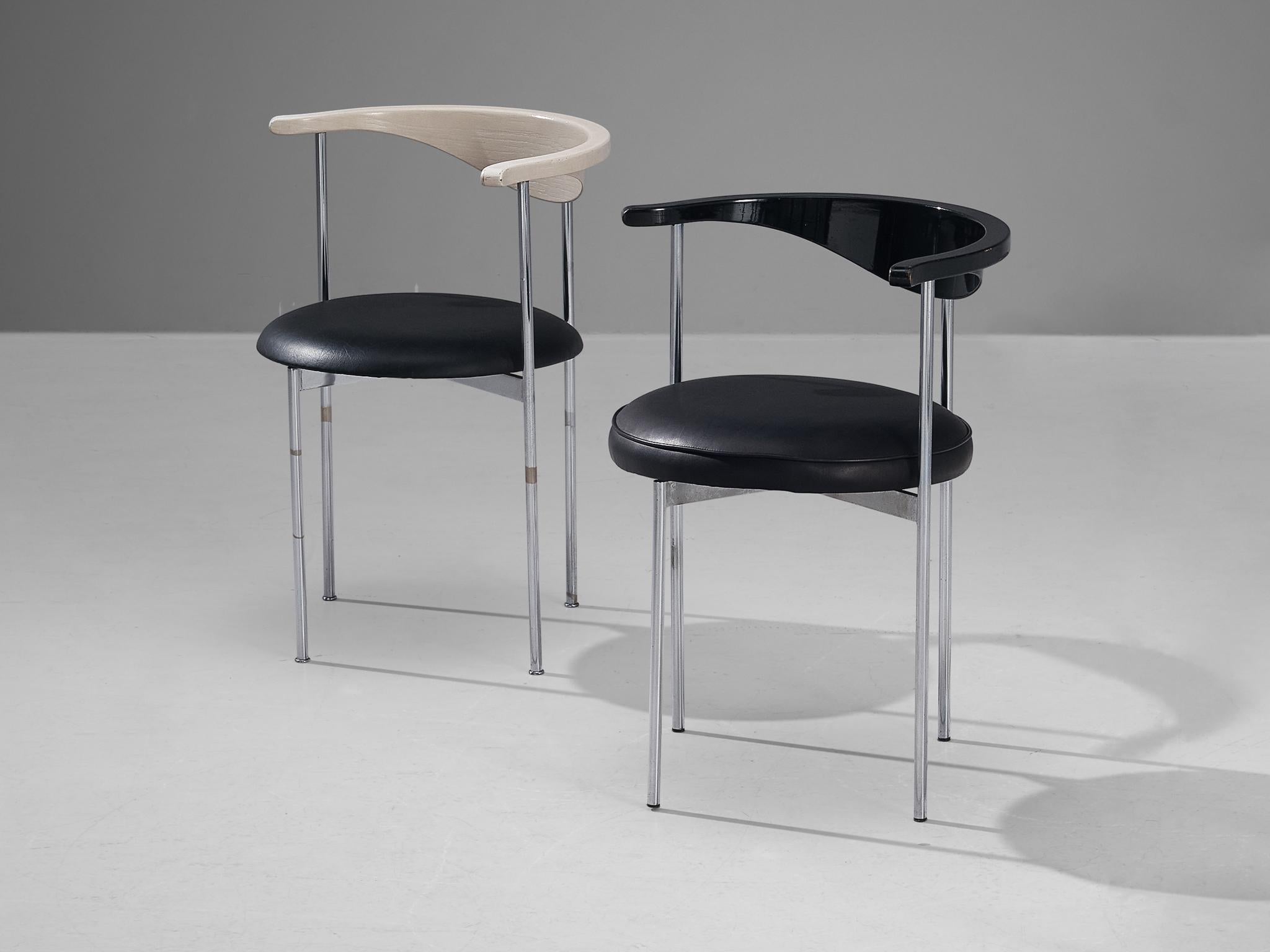 Milieu du XXe siècle Frederik Sieck - Paire de chaises en noir et blanc en vente