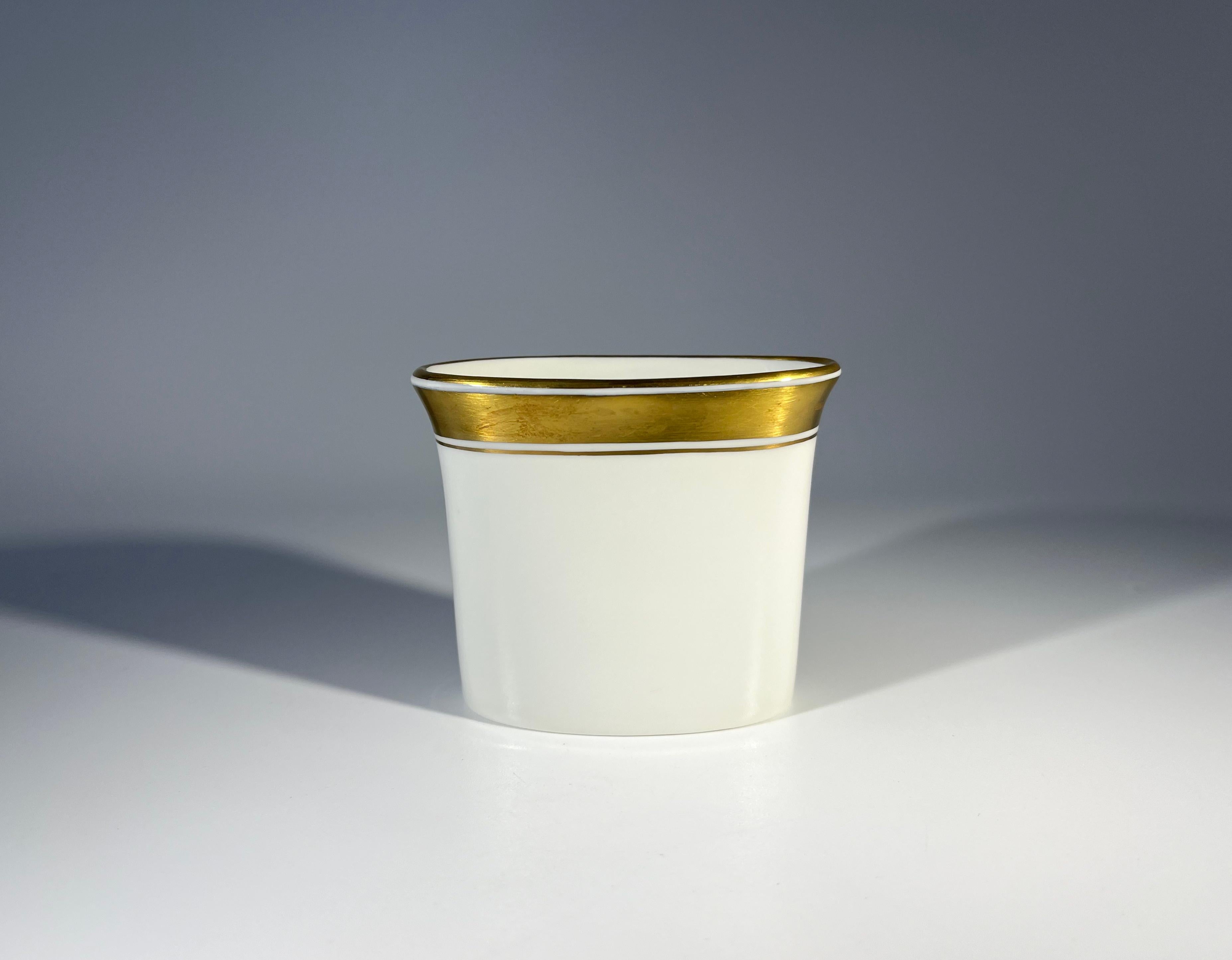 Porcelaine Manteau Frederiksberg, porcelaine Royal Copenhagen, porte-dents dorés en vente