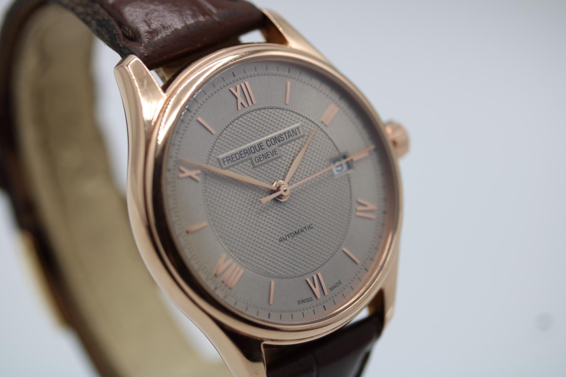 Frederique Constant FC-303MLG5B4 In Good Condition For Sale In London, GB