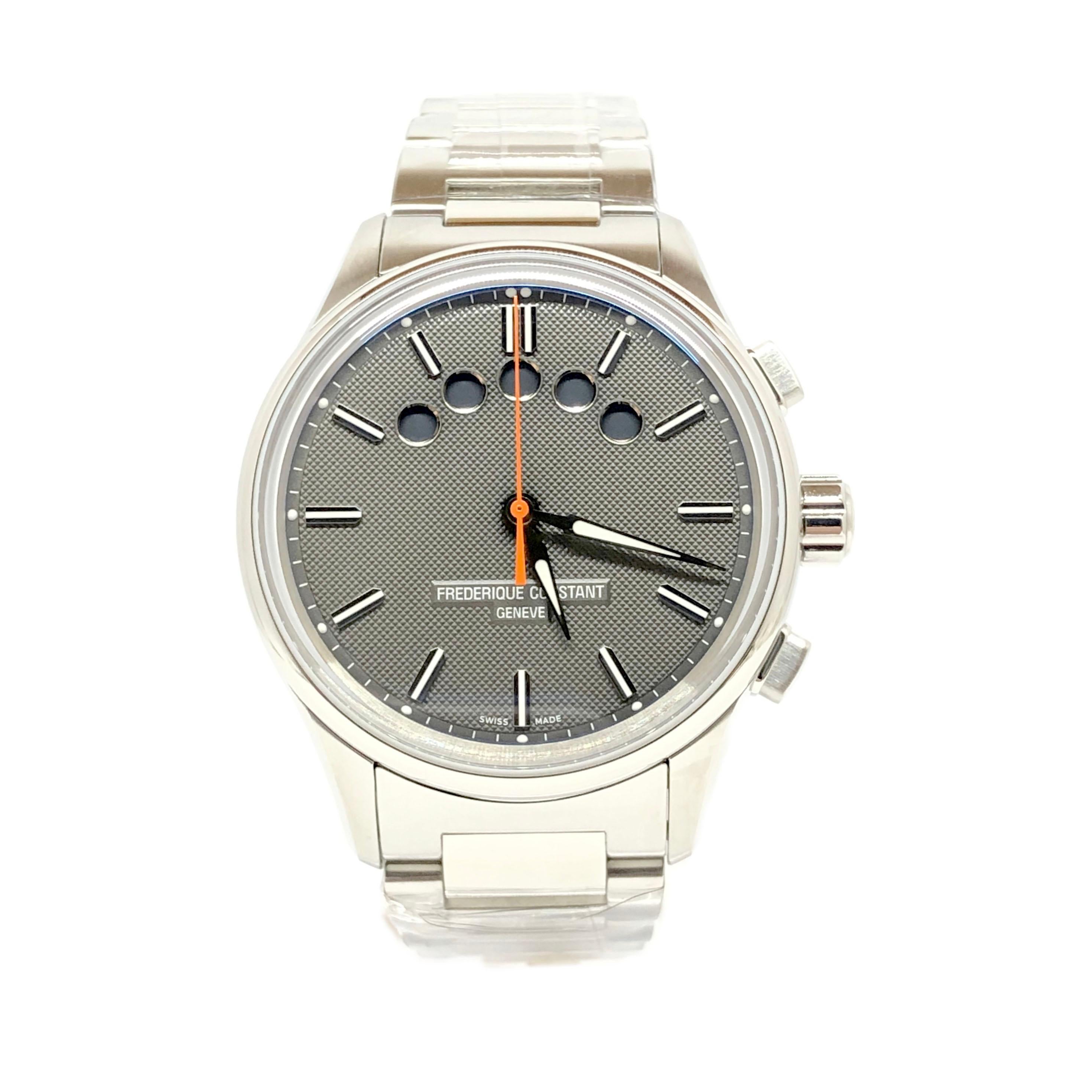 This Men’s watch has a 42 mm round silver-tone stainless steel case with fixed bezel. Gray dial with silver-tone hours and minutes hands, orange seconds hand & index hour markers.10 minutes regatta countdown at the top section of the dial.