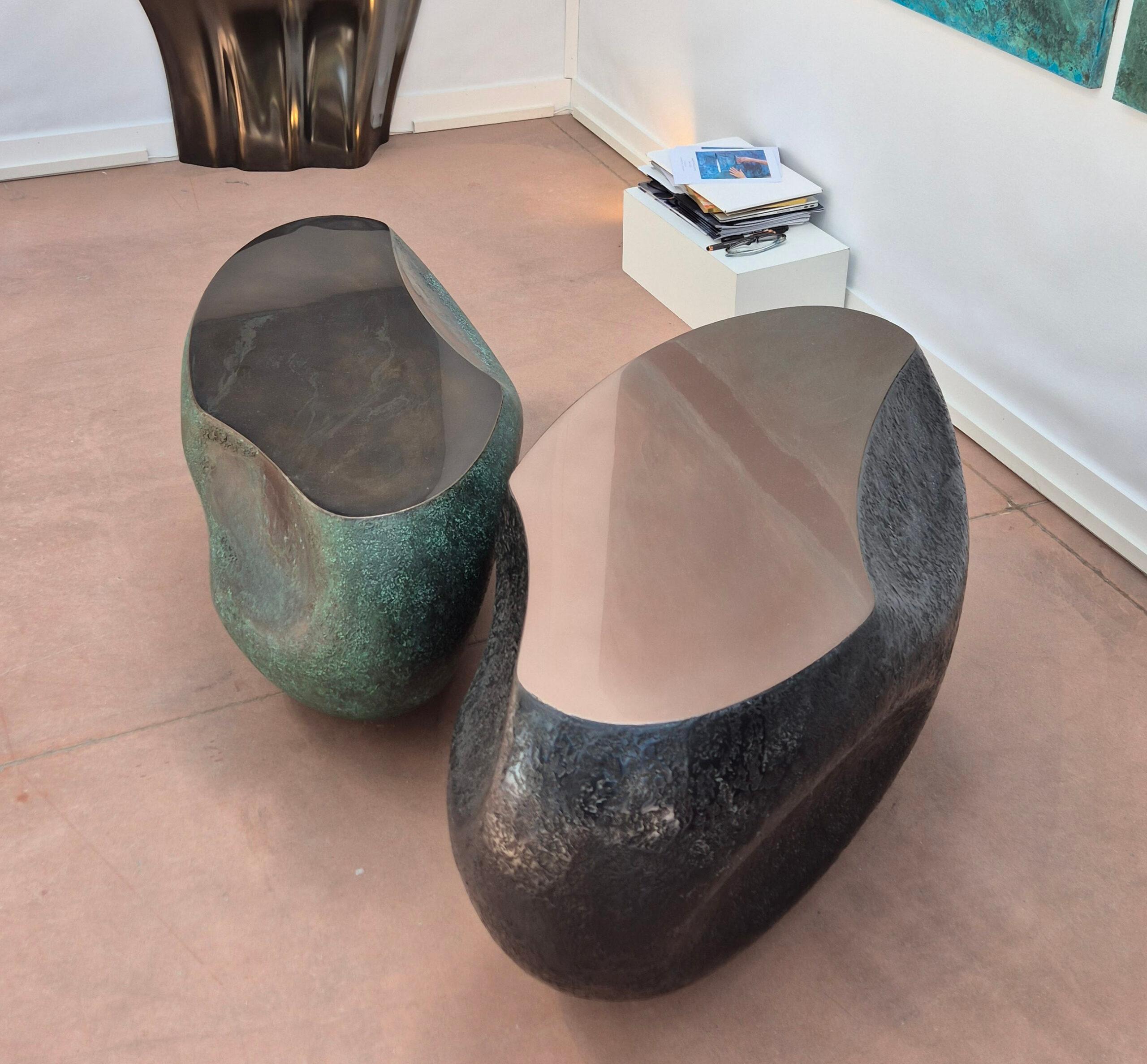 Kieselstein Skulptur von Frédérique Domergue - Abstrakte Skulptur aus Metall, Kupfer im Angebot 9