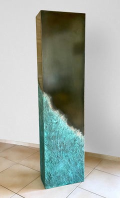 Frédérique Domergue - Totem (large) by Frédérique Domergue - Abstract metal sculpture, bronze, blue Totem (large) by Frédérique Domergue - Abstract metal sculpture, bronze, blue