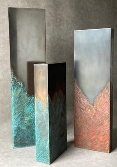 Totems by Frédérique Domergue - Set of abstract metal sculptures, steel, bronze