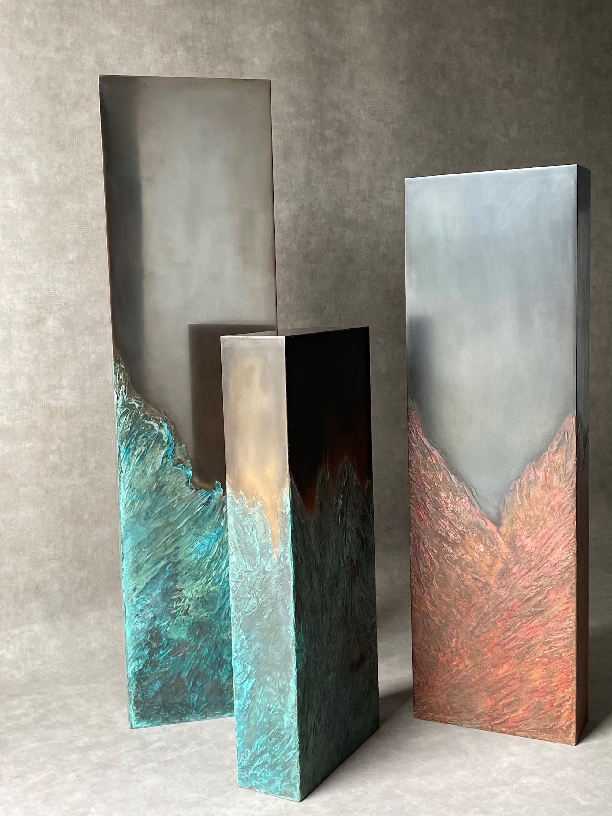 Totems by Frédérique Domergue - Set of abstract metal sculptures, steel, bronze