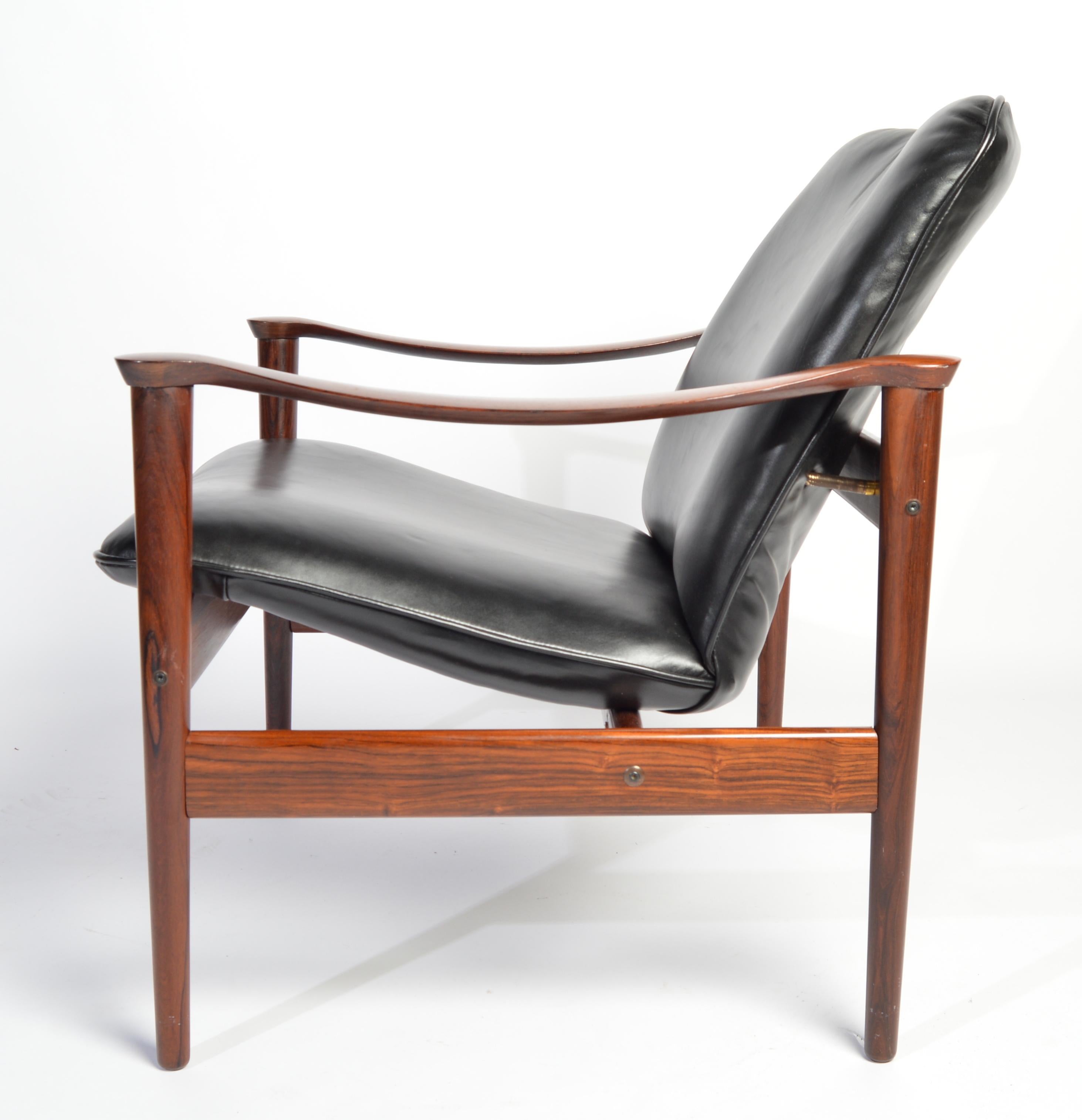 model 711 chair