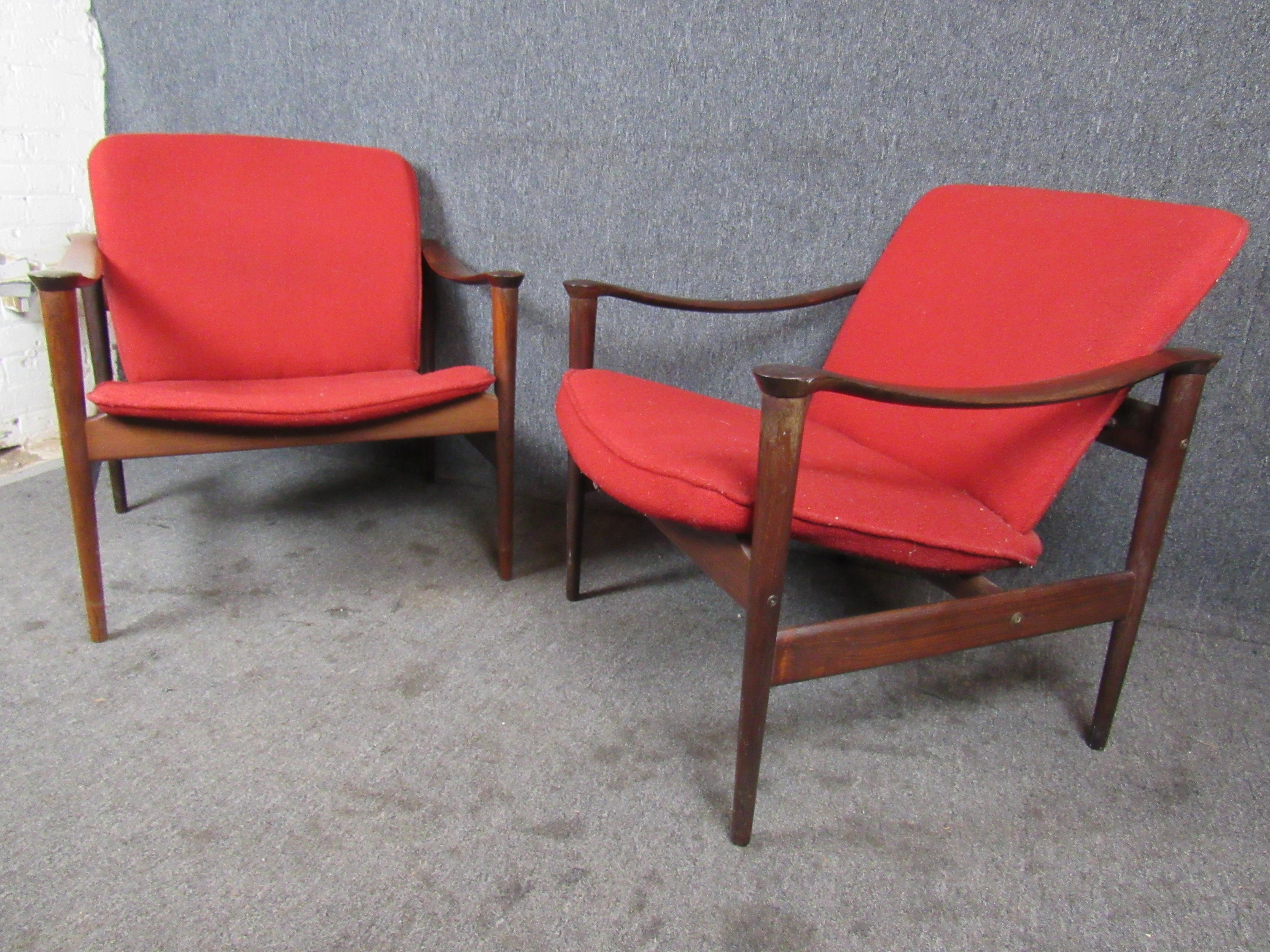 Fredrik A. Kayser Modell 711 Easy Chairs for Vatne Mobler For Sale at ...