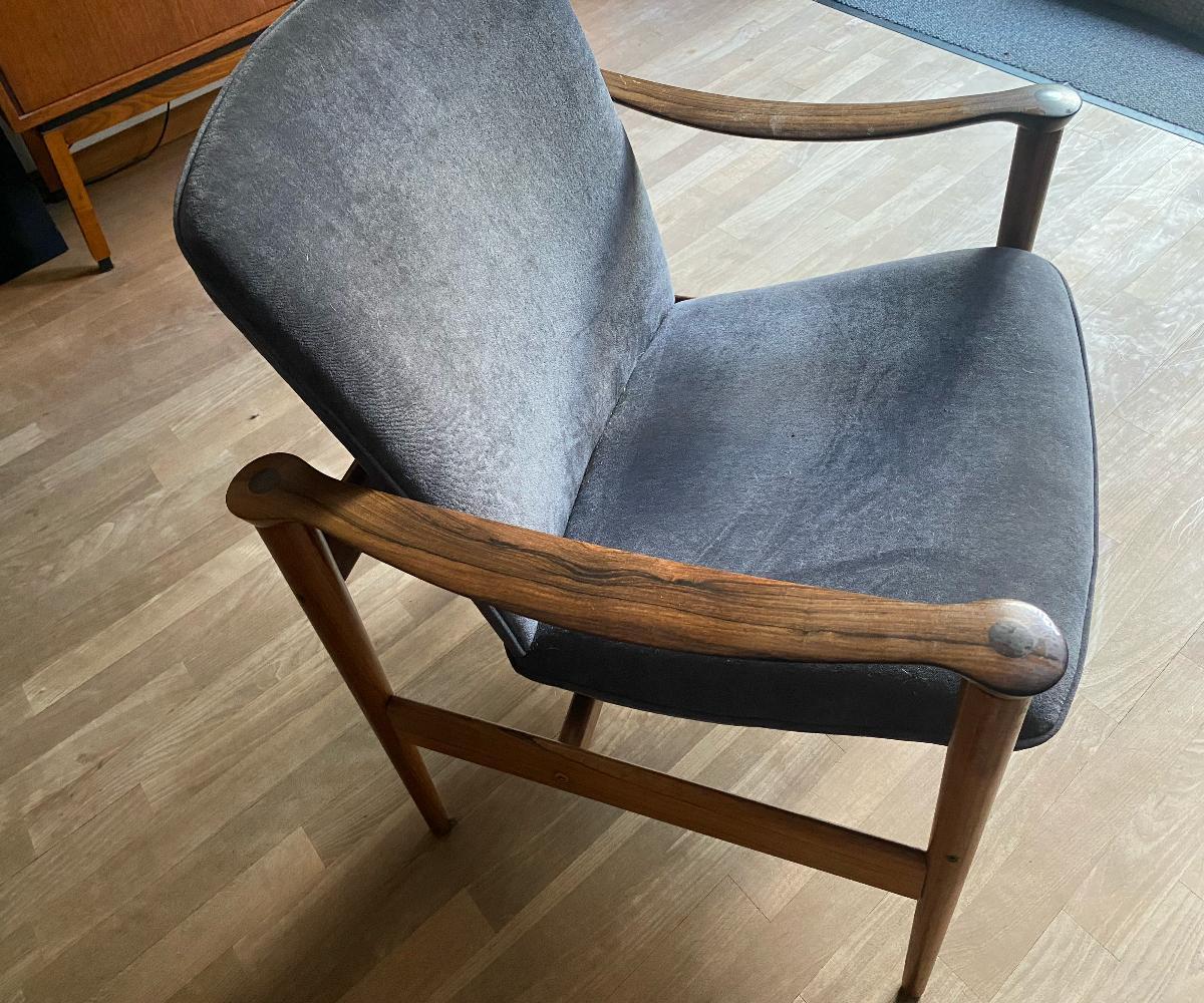 Fredrik A. Kayser Easy Chair aus Palisanderholz, Modell 711 für Vatne Mobler (Sonstiges) im Angebot