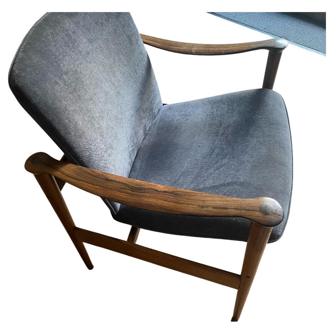 Fauteuil en bois de rose Fredrik A. Kayser, modèle 711 pour Vatne Mobler