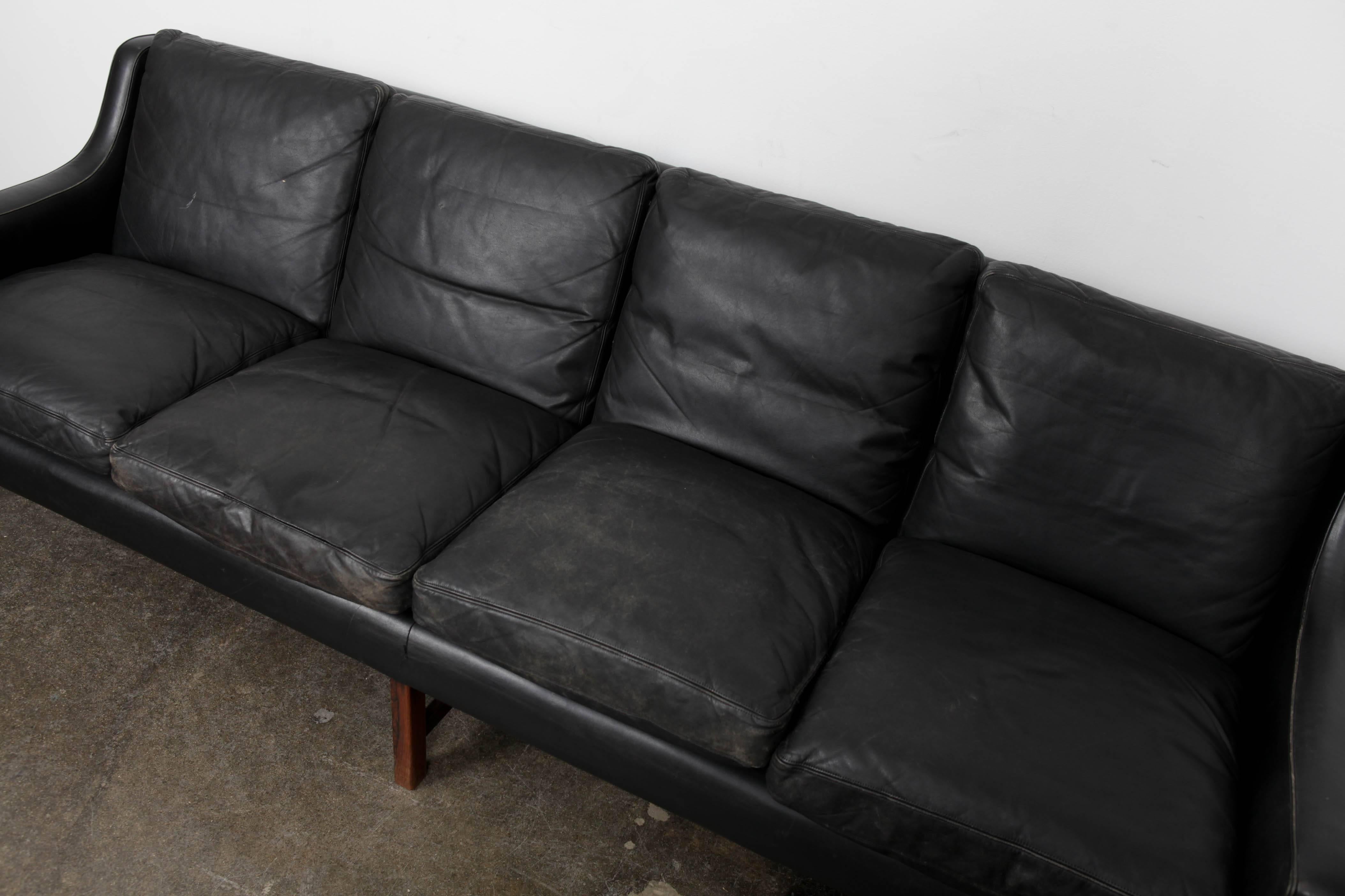 Norwegian Fredrik Kayser Four-Seat Midcentury Black Leather Sofa