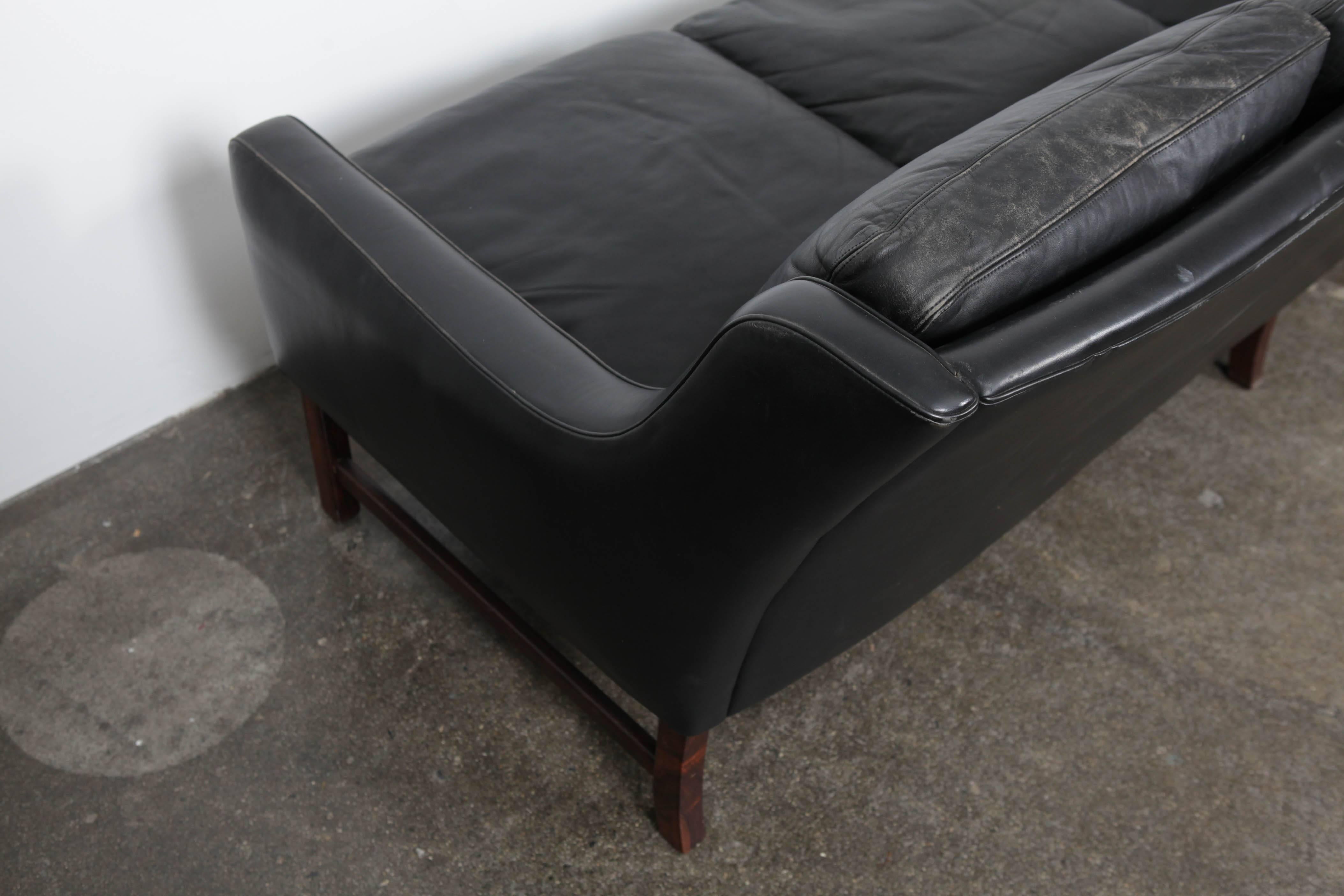 Fredrik Kayser Four-Seat Midcentury Black Leather Sofa 3