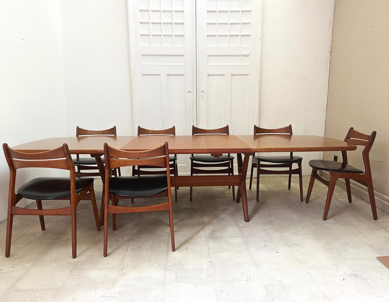 Fredrik Kayser “Captains” Dining Table for Gustav Bahus, 1959 3