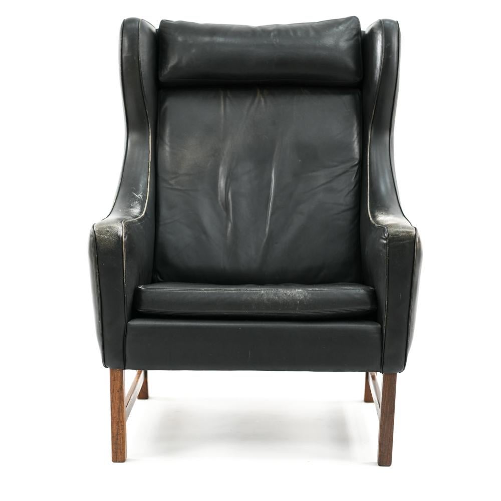 Mid-20th Century Fredrik Kayser for Vatne Leather and Rosewood Wingback Lounge Chair