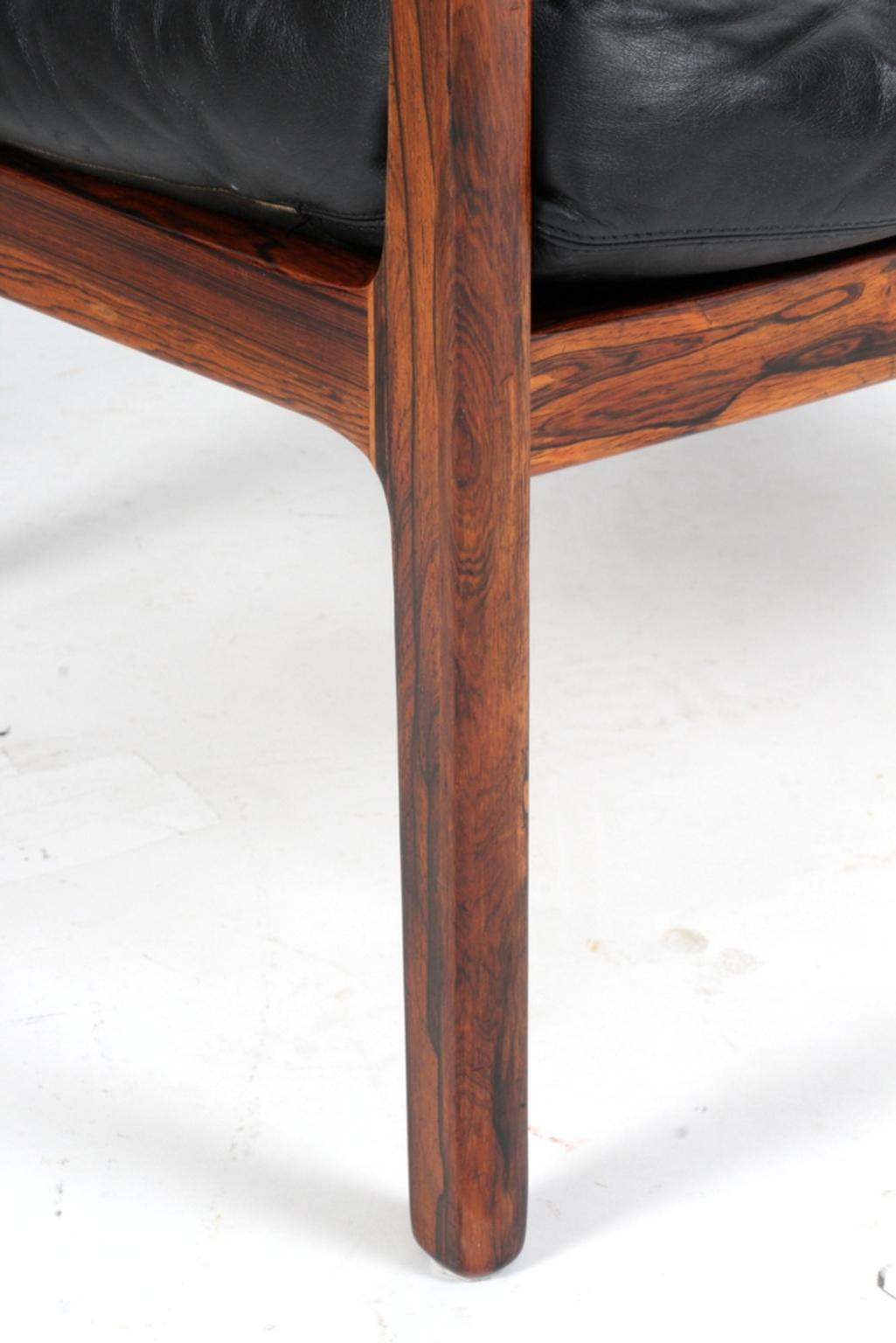 Mid-20th Century Fredrik Kayser Lounge Chair in Rosewood and Black Original Leather, 1960s