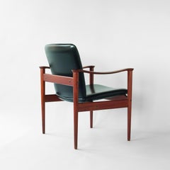 Fredrik Kayser Model 710 Armchair