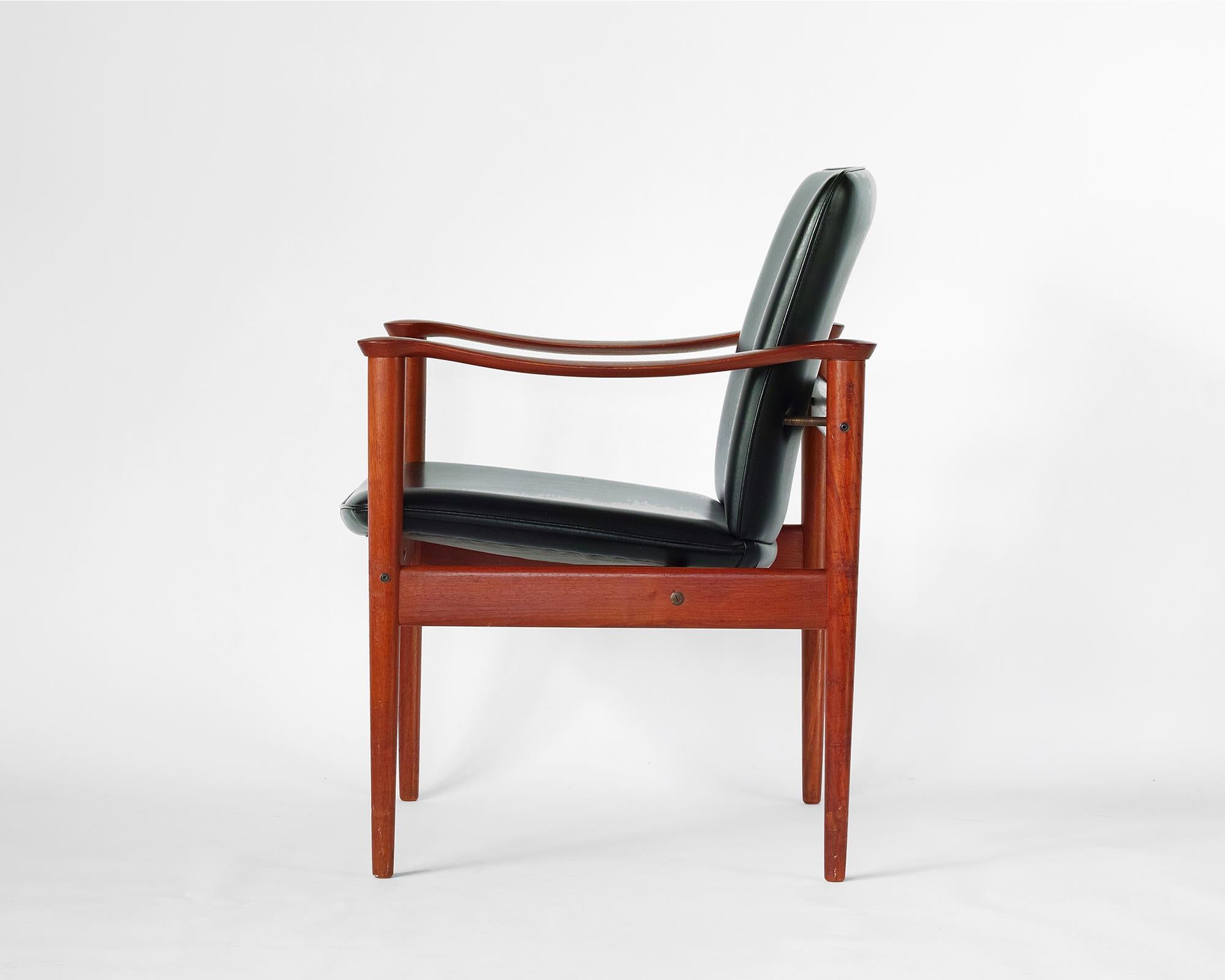 Fredrik Kayser Modell 710 Sessel (Polster) im Angebot