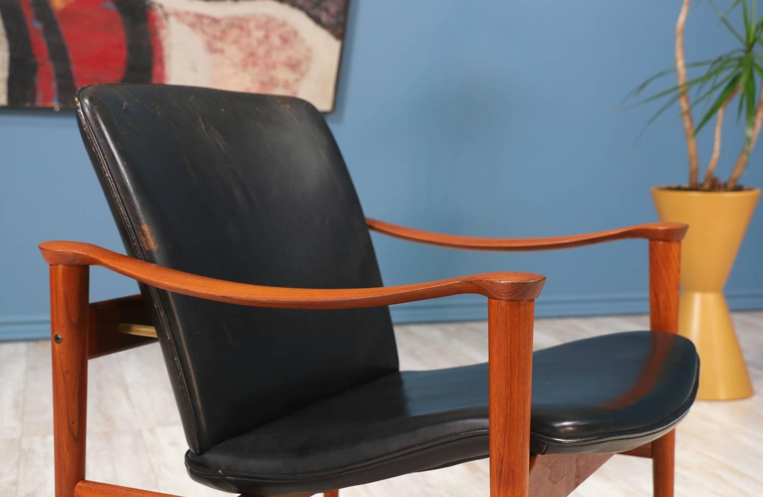 Fredrik Kayser Model-711 Lounge Chair for Vatne Lenestolfabrik In Excellent Condition In Los Angeles, CA