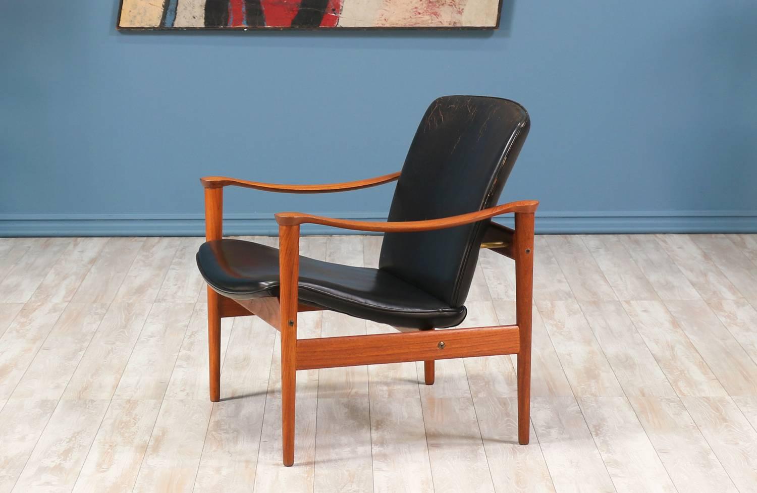 Mid-Century Modern Fredrik Kayser Model-711 Lounge Chair for Vatne Lenestolfabrik