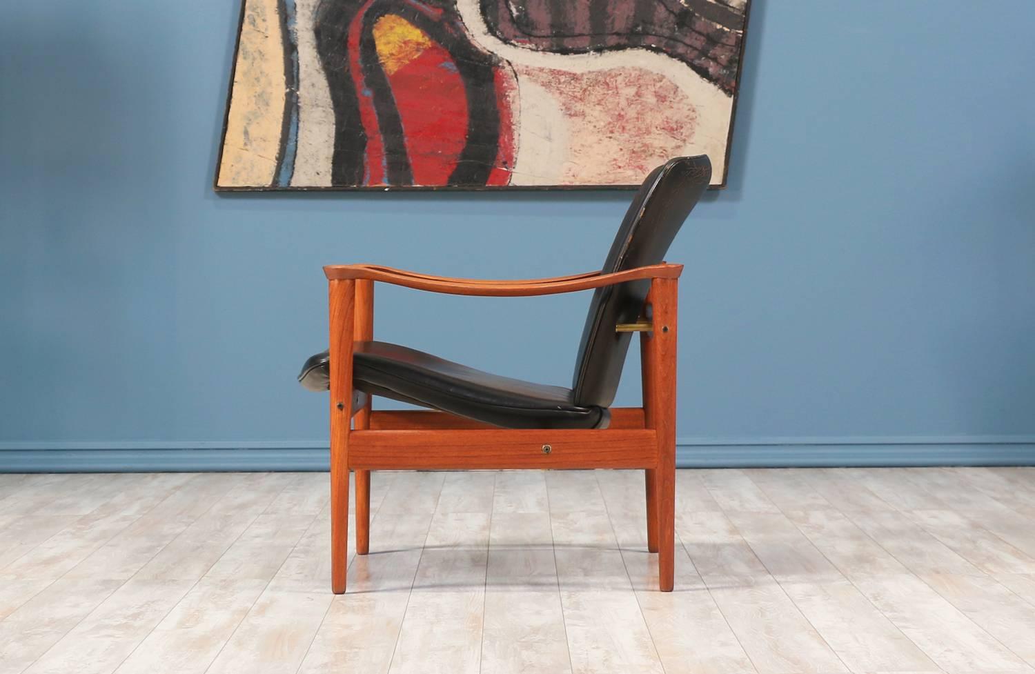 model 711 chair