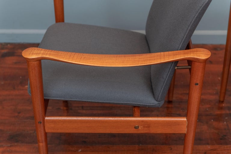 Scandinavian Modern Fredrik Kayser Model-711 Lounge Chairs for Vatne Lenestolfabrik For Sale