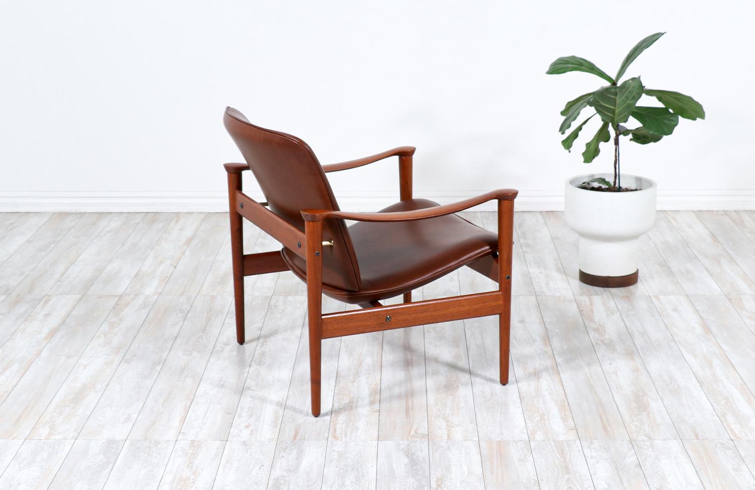 Norwegian Fredrik Kayser Model-711 Teak & Cognac Leather Lounge Chair