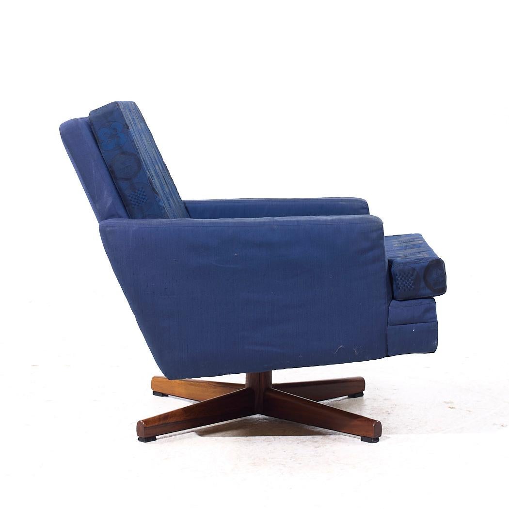 Paire de chaises longues pivotantes norvégiennes du milieu du siècle dernier Fredrik Kayser modèle 807 en vente 3