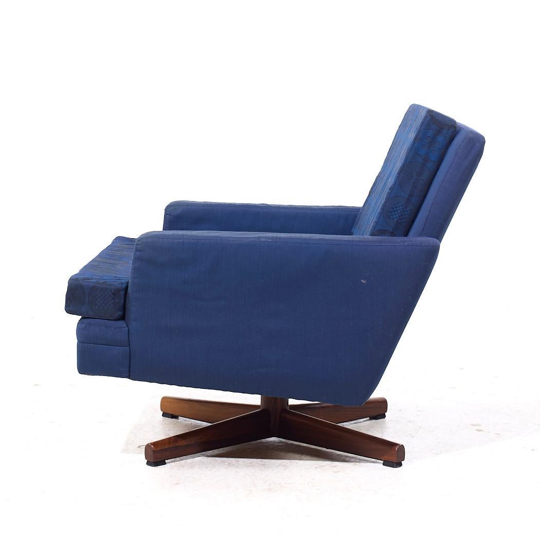 Paire de chaises longues pivotantes norvégiennes du milieu du siècle dernier Fredrik Kayser modèle 807 en vente 4