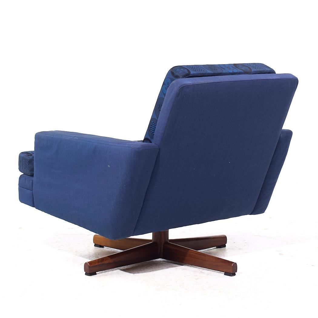 Paire de chaises longues pivotantes norvégiennes du milieu du siècle dernier Fredrik Kayser modèle 807 en vente 2