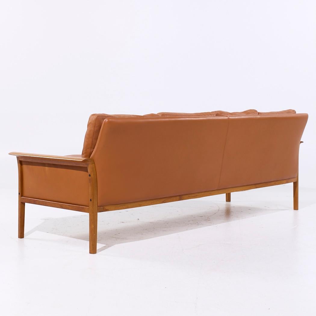 Norvegese Fredrik A. Kayser Model-934 - Divano in pelle e teak del Medioevo in vendita