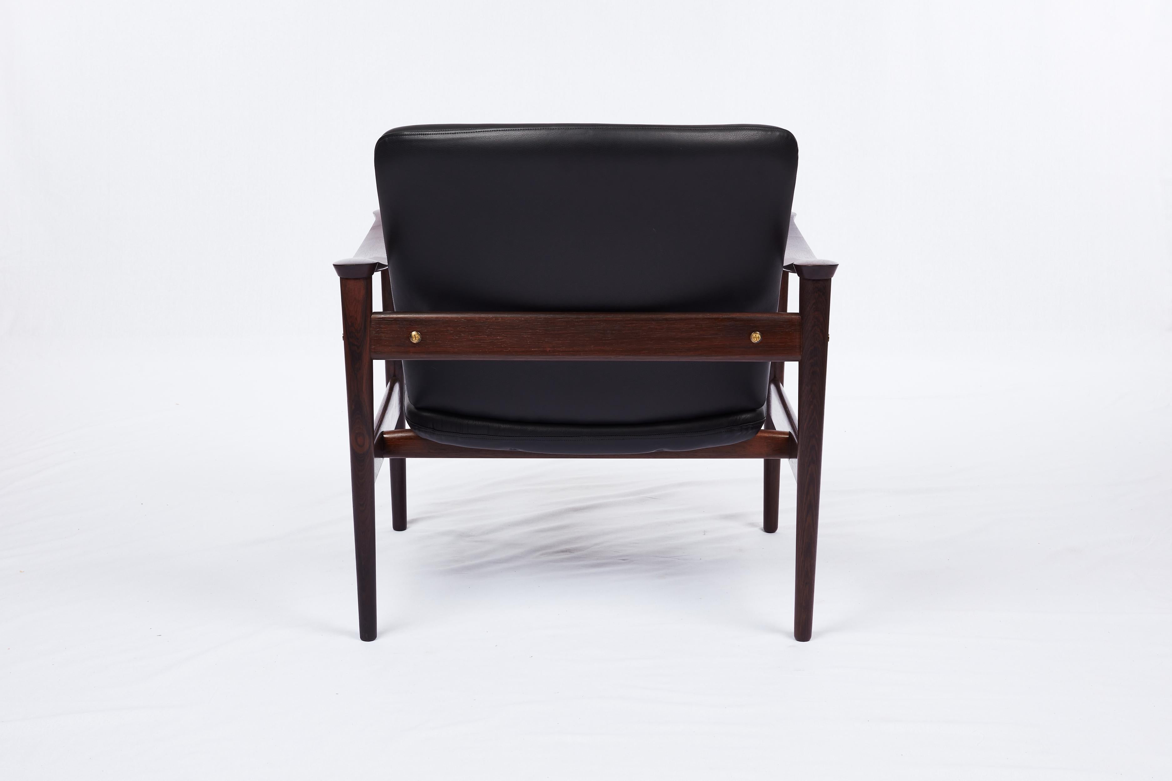 Leather Fredrik Kayser Rosewood Lounge Chair