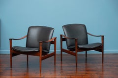 Fredrik Kayser Rosewood Lounge Chairs Model 711