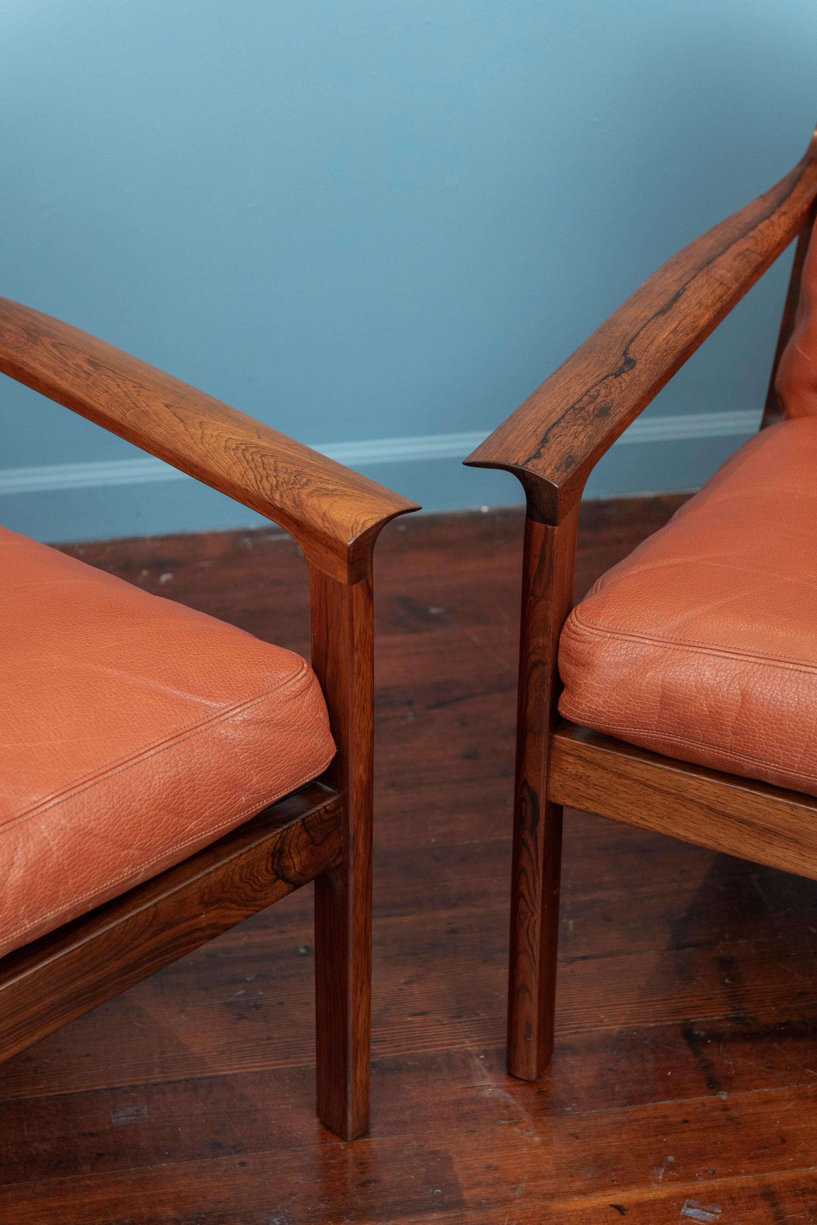 Fredrik Kayser Rosewood Lounge Chairs, Model 935 In Good Condition In San Francisco, CA