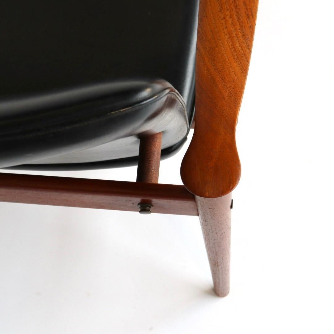Fredrik Kayser Teak Lounge Chair Model 710 In Good Condition For Sale In San Diego, CA