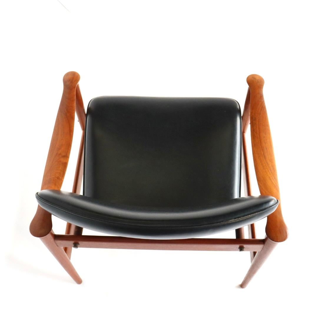 Mid-20th Century Fredrik Kayser Teak Lounge Chair Model 710 For Sale