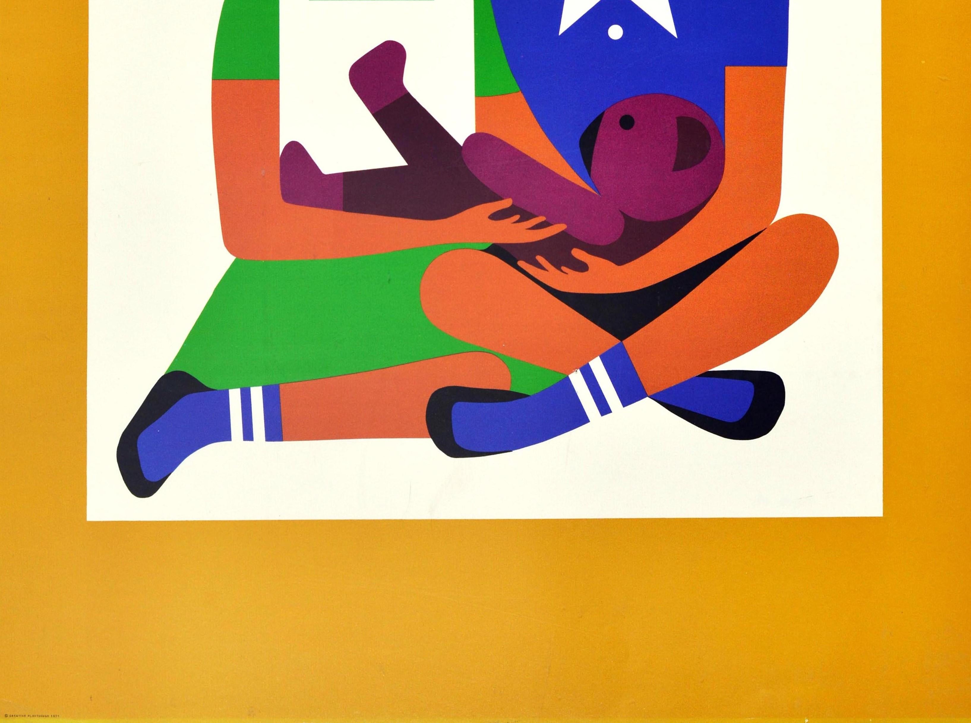 Affiche rétro originale, Jouets de jeu créatifs, Jouets éducatifs, Teddy Bear House - Orange Print par Fredun Shapur