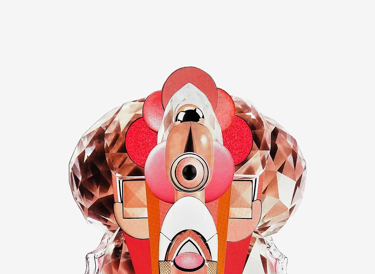 Cette série de collages analogiques est construite à partir d'assemblages précis de fragments imprimés, formant des compositions symétriques qui suggèrent des entités ou des émissaires d'un ordre cosmique alternatif. L'œuvre intègre des ressources