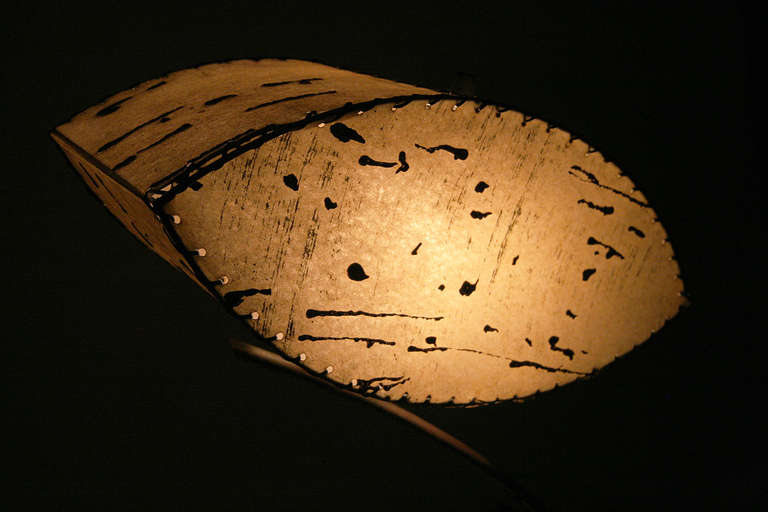 Lampe de table Cobra de forme libre en laque noire et laiton enroulé Bon état - En vente à Van Nuys, CA
