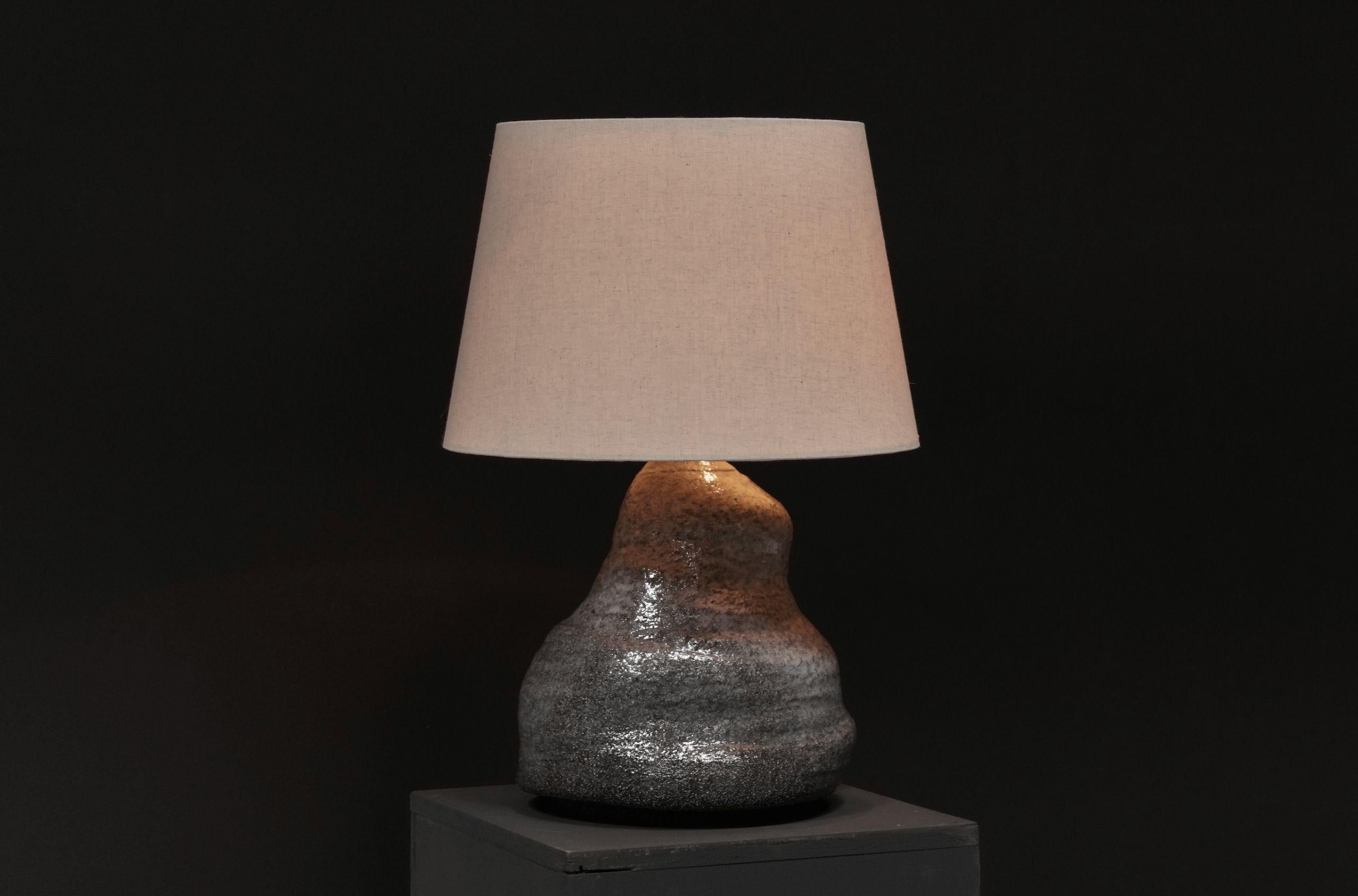 Free Form Ceramic Table Lamp In New Condition For Sale In Los Angeles, CA