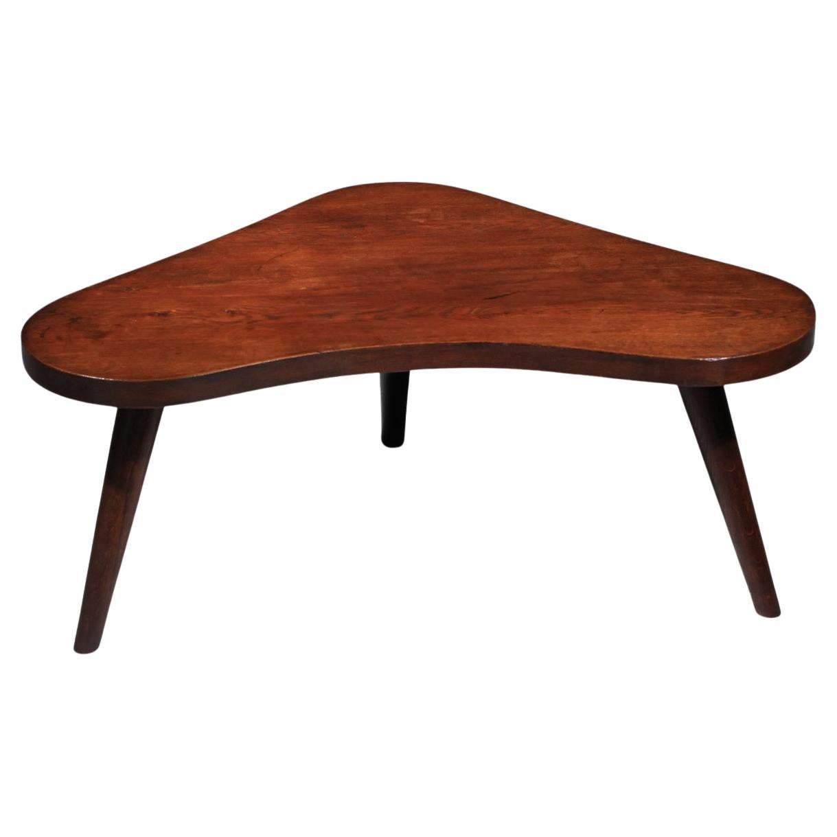 Mesa de centro de forma libre de madera maciza, estilo trípode Charlotte Perriand