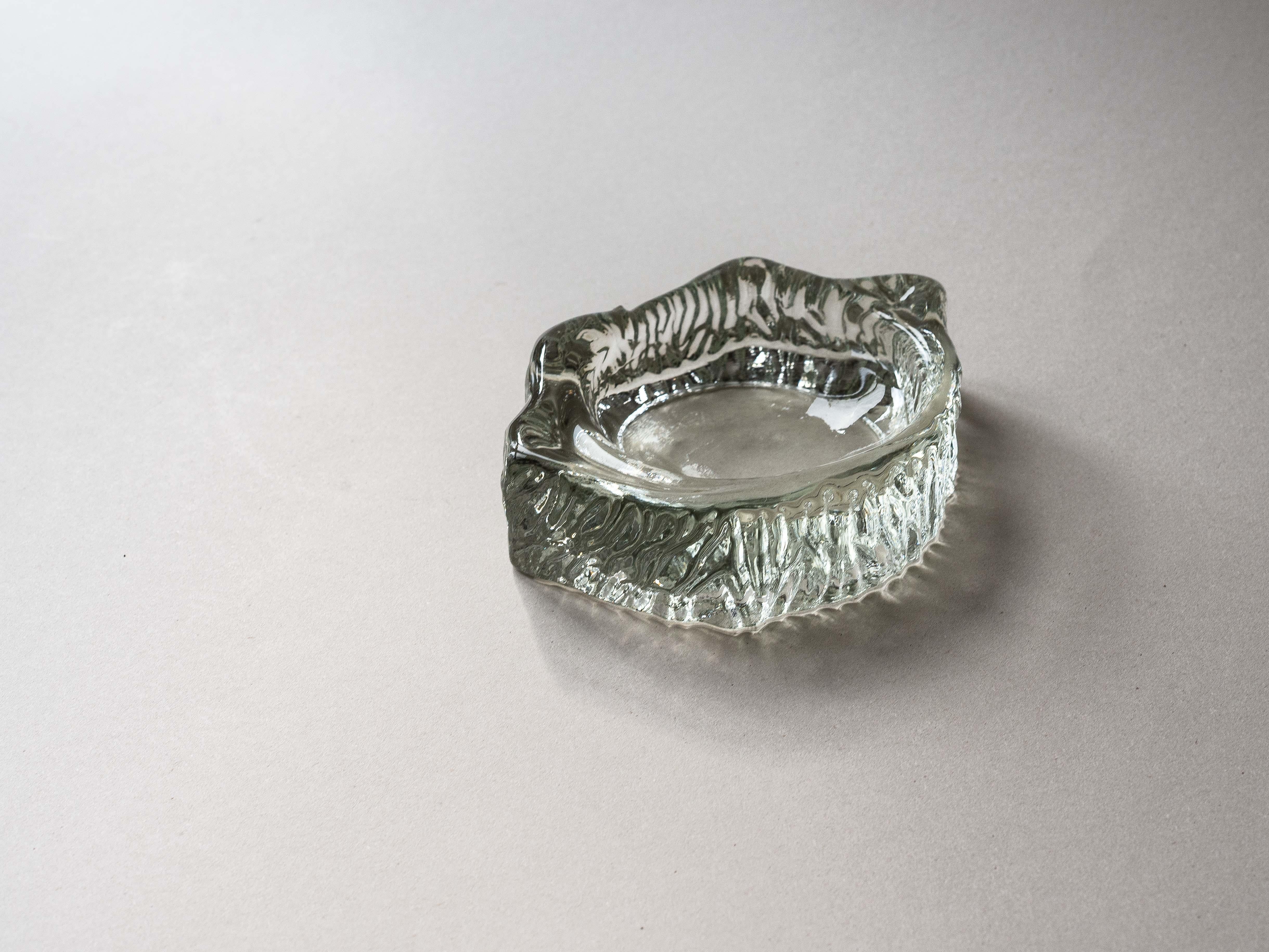 Piatto da portata in vetro a forma libera di Tapio Wirkkala per Littala, anni '70 in vendita 6