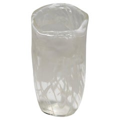 Vase en verre Lattimo de forme libre, années 1960