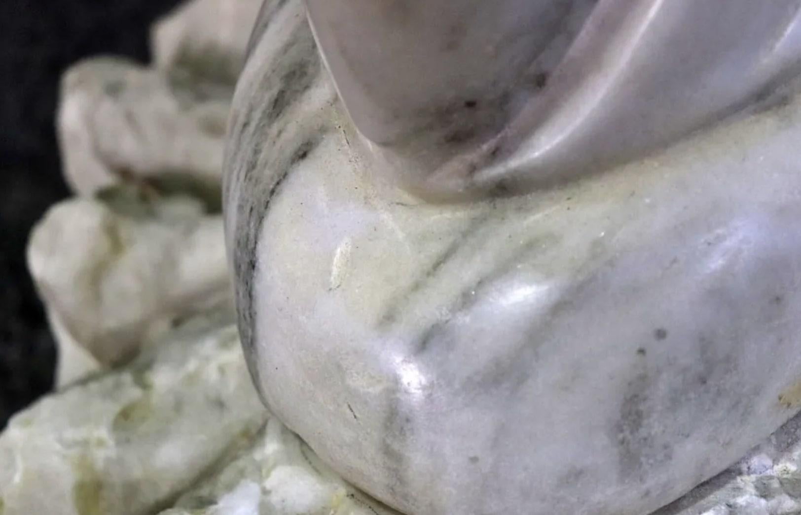 Scultura in marmo free form di Alicia Deya In condizioni buone in vendita a Brooklyn, NY