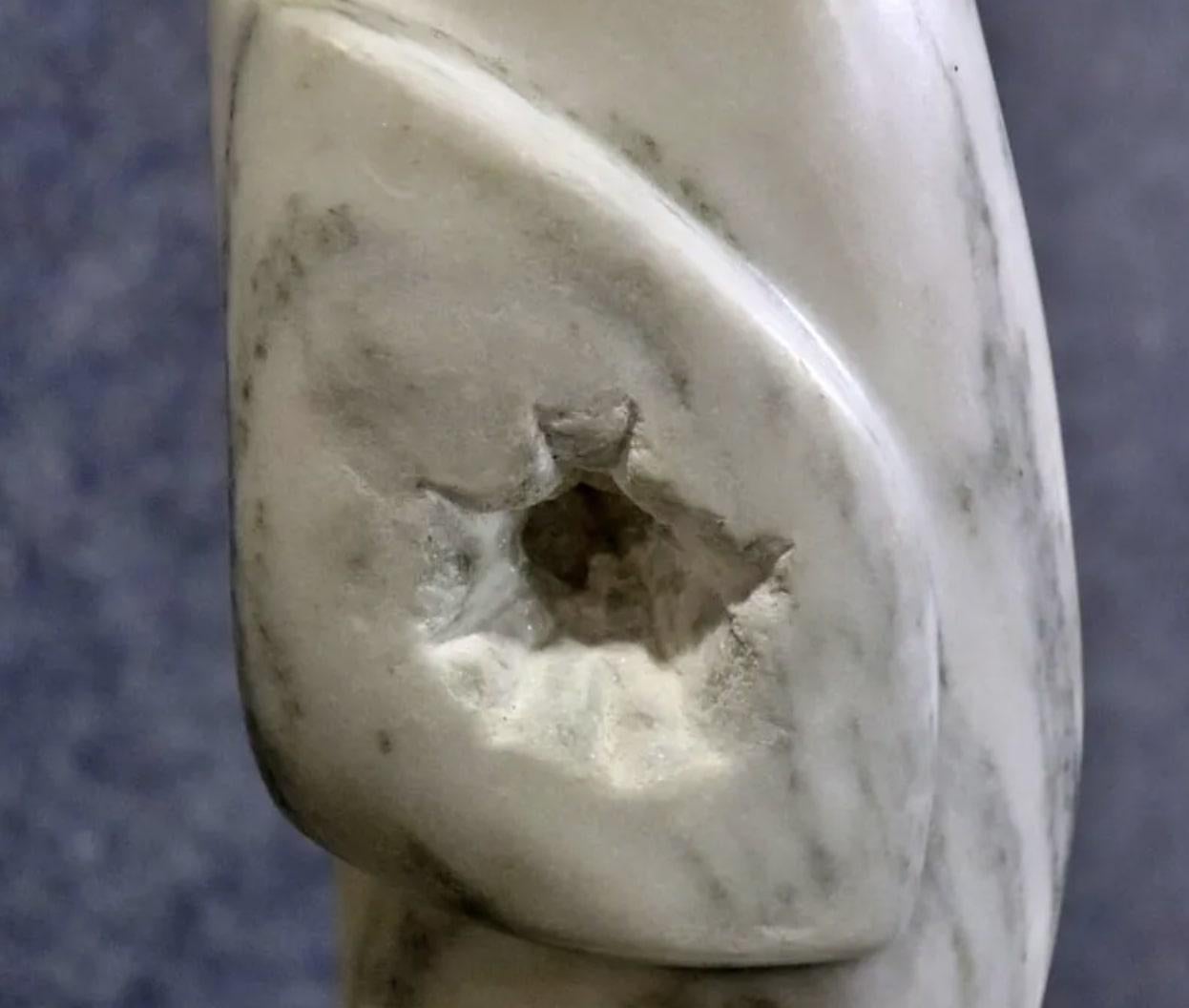 Marmo Scultura in marmo free form di Alicia Deya in vendita
